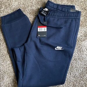 Nike joggers NWT navy Large